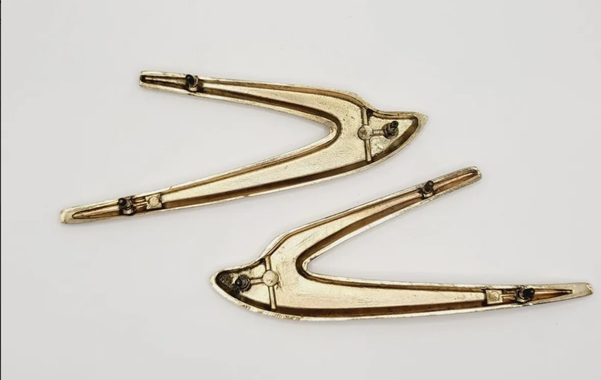 Emblemas Lateral Simca 3 Andorinhas Paralamas Simca Dourada